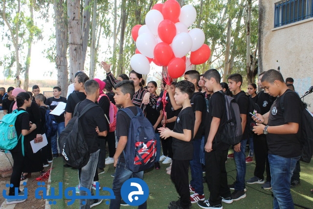 افتتاح العام الدراسي في مدارس جلجولية بأجواء إحتفالية 